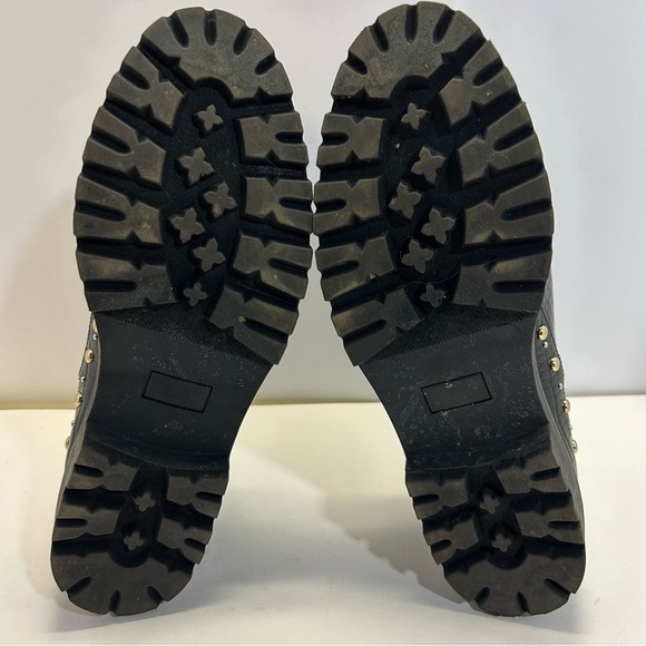 Charles by Charles David Black Radar Chelsea Boots size 9 chunky studded - Picture 10 of 10